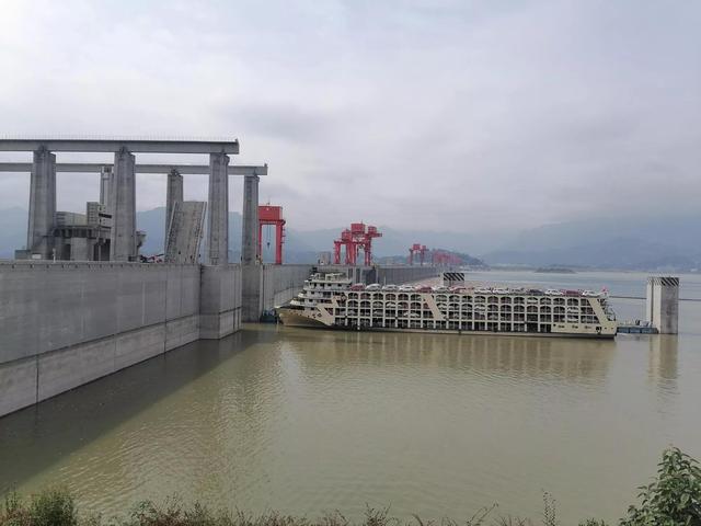 三峡大坝旅游景点，湖北宜昌三峡大坝旅游景点有哪些（领略世界第一坝的水涨船高）