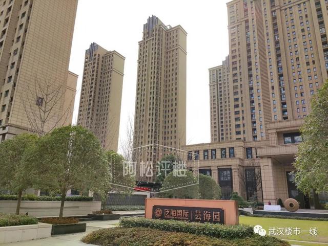 公建化外立面施工需要搭架子吗，公建化外立面是个什么东西