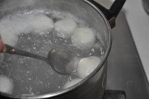 元宵的制作过程，元宵制作方法步骤简单