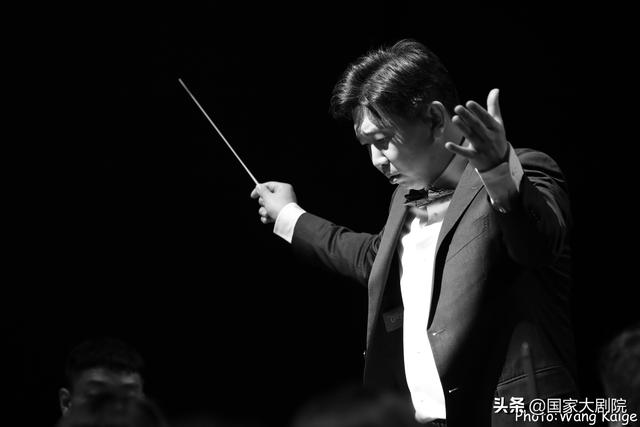 觀賞貝多芬命運交響曲的心得,感受古典鋼琴音樂帶來的無限魅力吧 觀賞貝多芬命運交響曲的心得,感受古典鋼琴音樂帶來的無限魅力吧