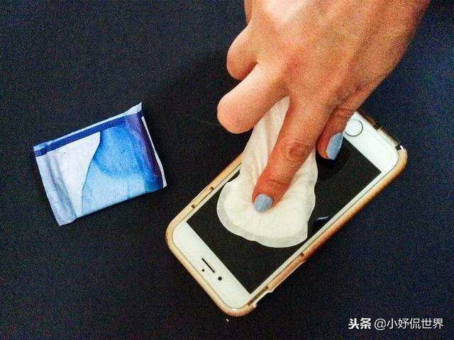 女性的姨妈巾应该贴哪里，很多女性不知道