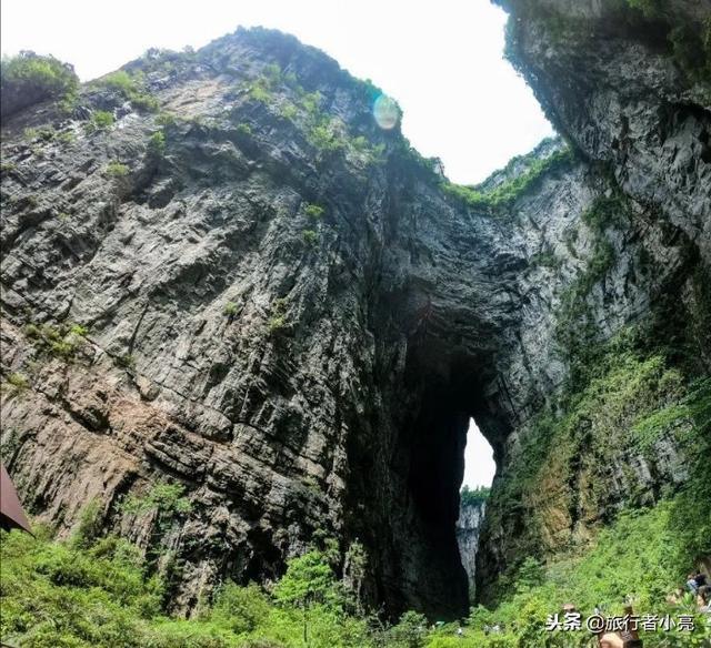 重庆旅游必去景点排名，重庆十佳旅游景点排行榜（重庆十个景点都值得一去）