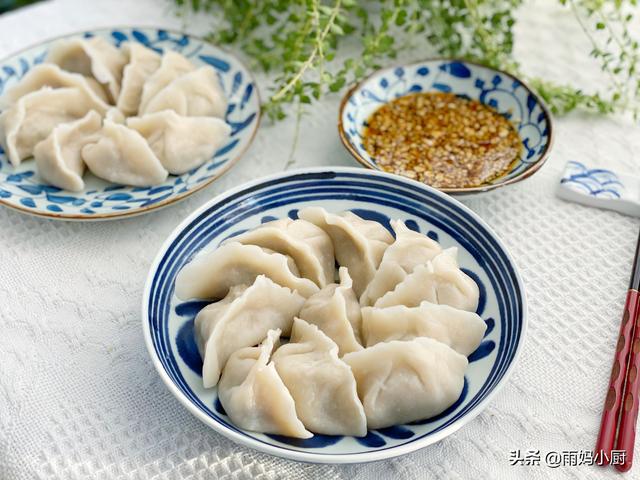 芹菜馅饺子怎么做，芹菜馅饺子怎么做好吃窍门（调饺子馅牢记“3放2不放”）