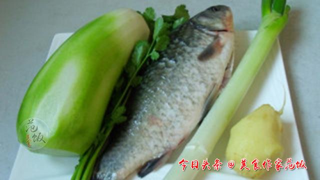 鲫鱼萝卜丝汤做法大全，全家人的最爱鲫鱼萝卜丝汤