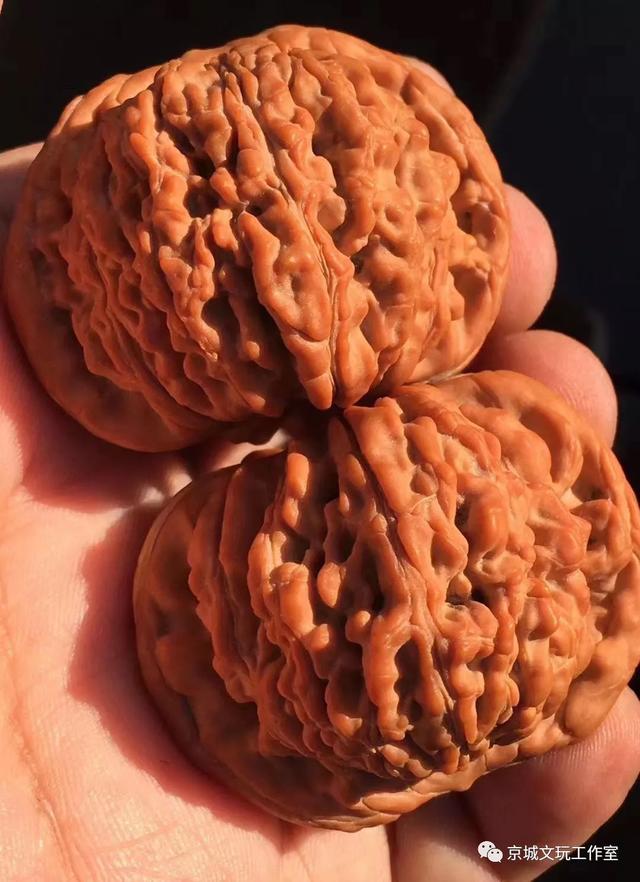 核桃怎么盘玩效果最好，新入手的文玩核桃如何盘玩（要想核桃盘得好）