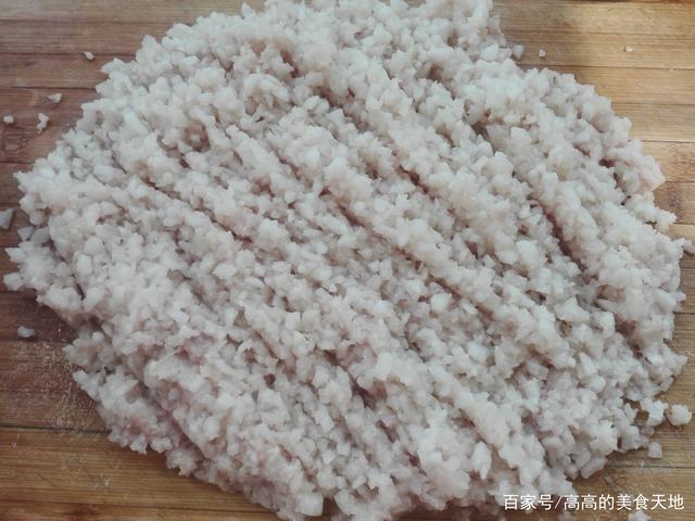 白萝卜要焯水吗，白萝卜馅饺子的萝卜要不要焯水（先焯水还是直接炒）