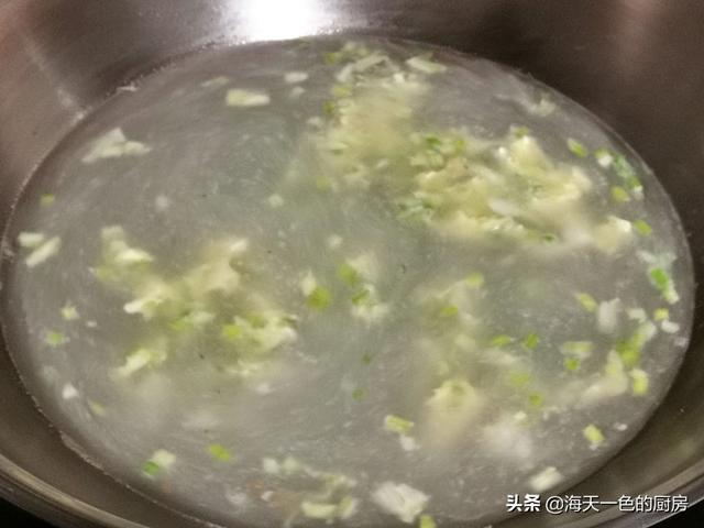 如何用最简单的食材做一碗面，煮碗面最省时间