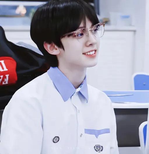 左航团队个人资料，左航在巴蜀迎来新队友