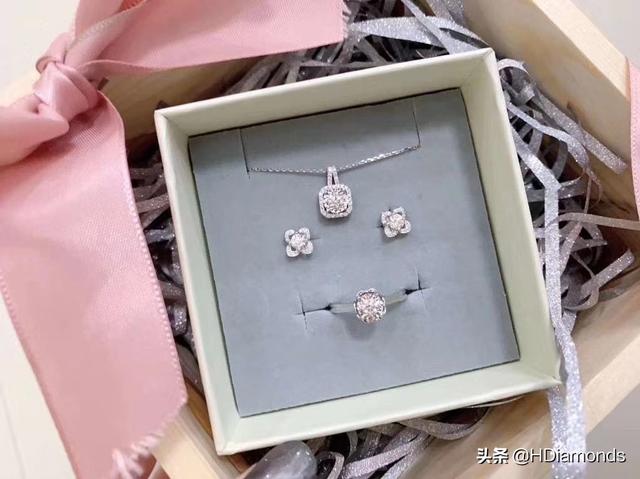 情人节礼物排行榜，情人节礼物排行榜实用大牌（情人节送什么礼物好）