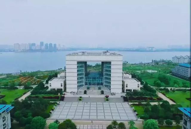 武汉学院图书馆，武汉83所大学图书馆