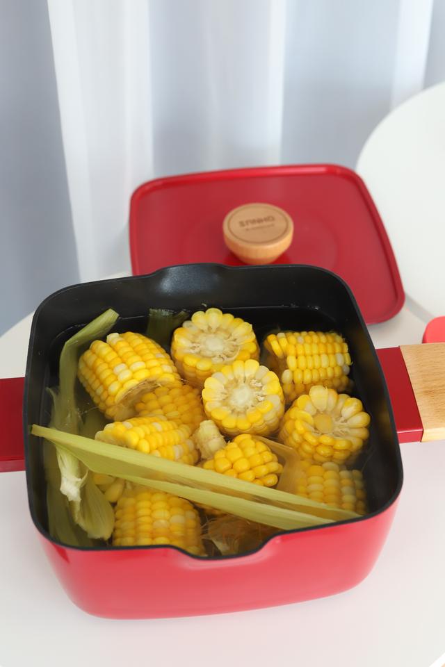 玉米煮多少分钟就可以吃了，煮玉米需要煮多久才能鲜嫩可口（玉米怎么煮，玉米需要煮多久）