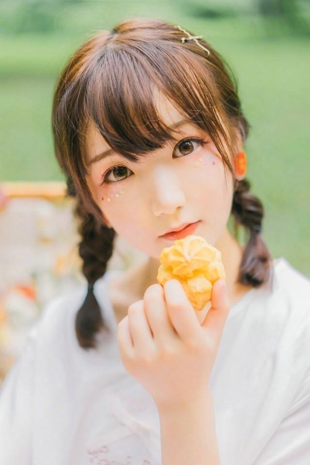 佳能50mm，佳能小痰盂跟佳能50mmf1.2比较