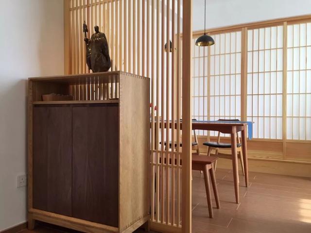 穿堂煞隔断效果图，分区不用砌墙巧用屏风隔断（进门隔断屏风效果图大全）