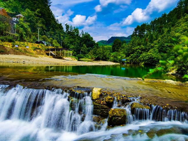 重庆周边凉快的避暑打卡地两三天，重庆周边这⑧个避暑胜地只有25℃