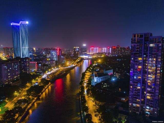 成都市小学排名，目前成都市最好的小学排名（ChatGPT列举出中国最好的10所小学）