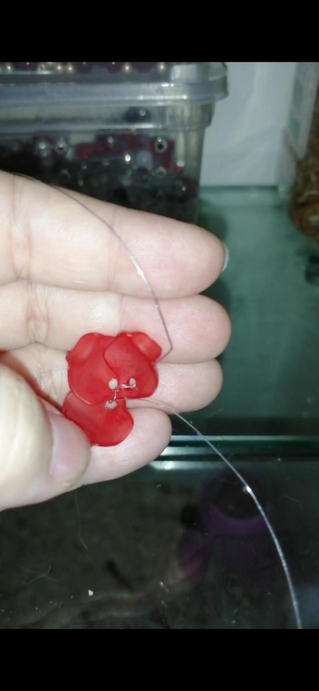 手工发夹简单制作方法，教你DIY一个美丽的发夹