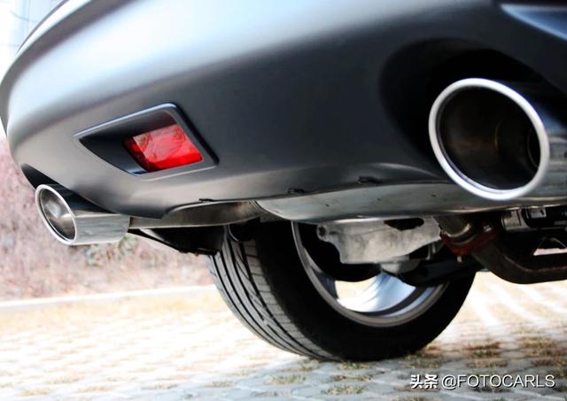 英菲尼迪fx 50试驾，英菲尼迪FX50V8最帅的轿跑SUV