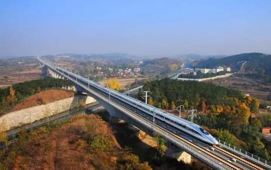 柳州高铁站在哪里，2025柳州高铁规划图（未来的城市发展动力）