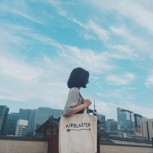 冷门独特稀少女孩名字，小女孩的名字大全洋气点的（新鲜小众的女孩名字）