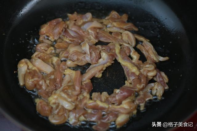 什么炒鸡肉最好吃，鸡肉要这样炒好吃