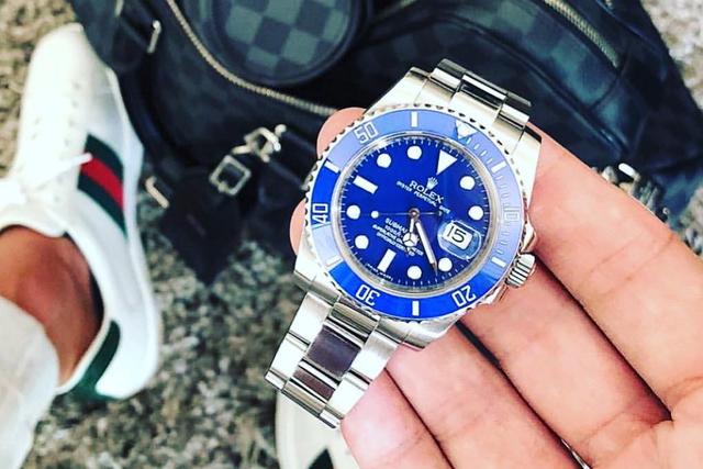 怎么样辨别手表蓝宝石的真假，蓝宝石常见仿品及其鉴别特征