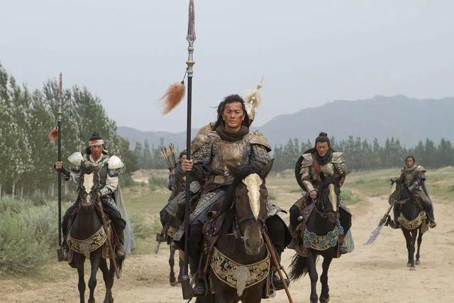 杨家将中穆桂英的扮演者是谁，杨家将穆桂英原型明朝秦良玉