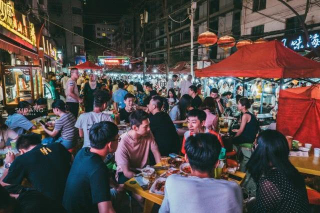 正宁路小吃夜市，兰州正宁路夜市美食位置