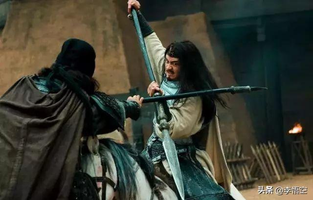 许褚为什么能打败五虎将，许褚是号称虎痴的猛将