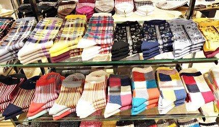 日本女生必买袜子店铺，袜子也是时尚配件