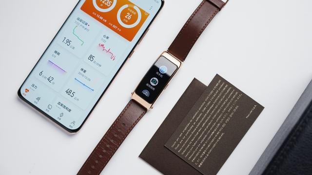 华为手环b6各版本，华为手环B6深度体验