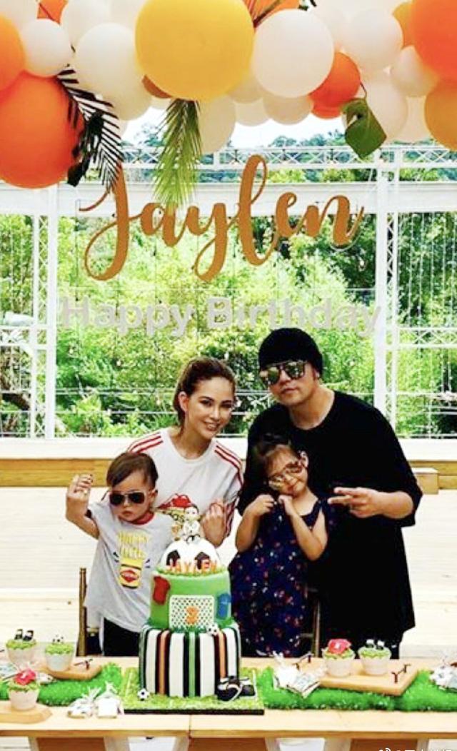 周杰伦的家庭情况和个人资料，含泪与离异父亲和解