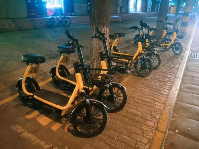 小黄车共享电动车，青桔共享电动车今天用不了（共享电动车这些不文明现象要不得）