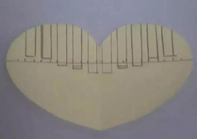 爱心卡片制作图片，漂亮简单的爱心立体贺卡（教你学习如何制作精美的爱心贺卡）