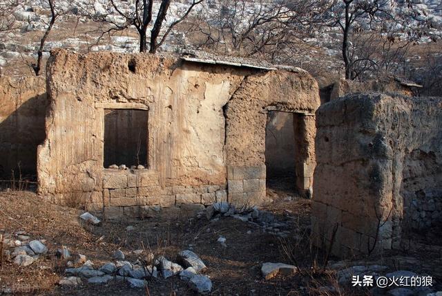 为什么老话说一人不能进庙呢，农村一人不进庙