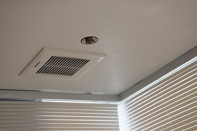 卫生间浴霸买哪种好，浴室内开始装风暖浴霸