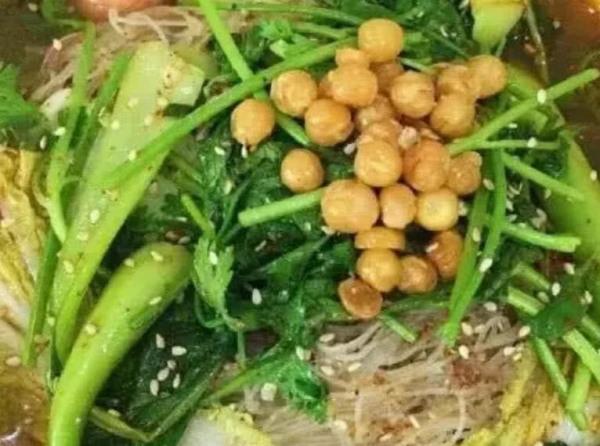 杨国福麻辣烫哪家好吃，四家最出名的麻辣烫