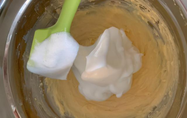 日式轻乳酪正宗做法，吃货的本命蛋糕——日式轻乳酪蛋糕