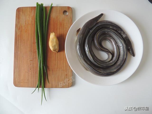 鳗鱼做法教程简单，鳗鱼这样做超下饭