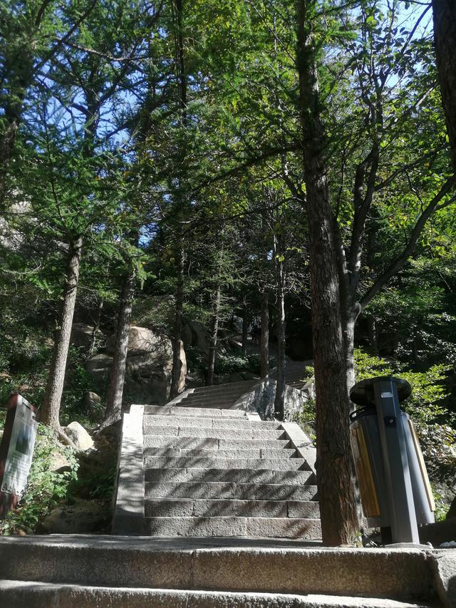 崂山巨峰游玩需要多少时间，崂山巨峰游览攻略