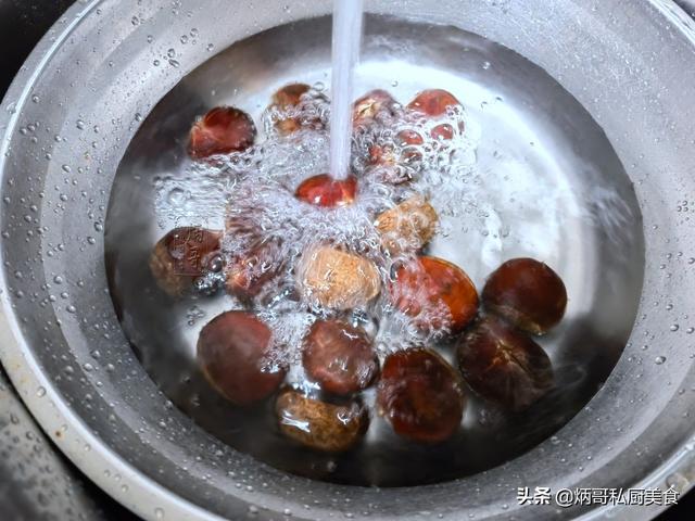 怎么煮板栗里面的壳才好剥，板栗怎么煮容易脱皮