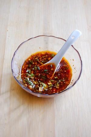 口水鸡最好的家常做法四川，#豪吉川香美味#川香麻辣口水鸡