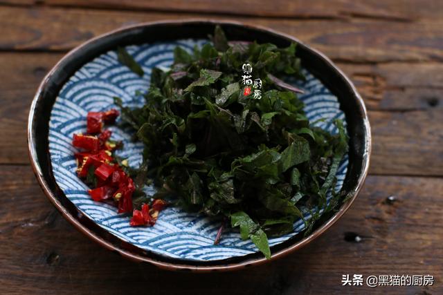 秋季适合吃的叶子菜，这小小叶子好处多