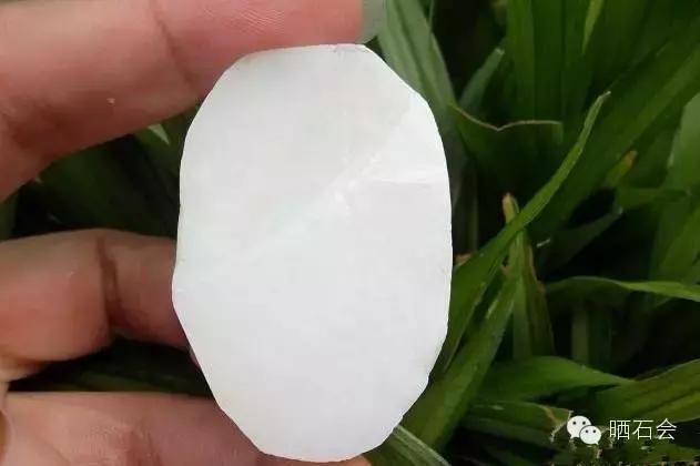 最常见的6种石头，怎么辨别石头里有和田玉