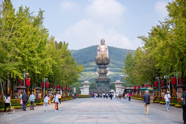 灵山大佛在哪里，江苏无锡灵山大佛在哪里（是无锡最贵的5A级旅游景点）