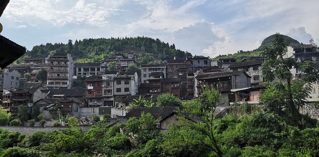 芙蓉镇旅游攻略，自驾游芙蓉镇旅游攻略图（芙蓉镇旅行功略）