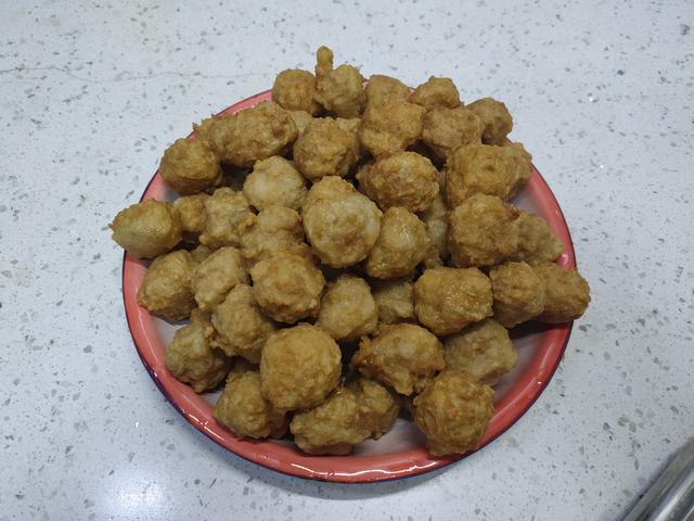 猪肉丸子怎么炸，炸肉丸子怎么炸的又软又香