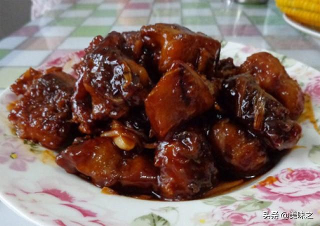 糖醋鱼的家常做法，怎样做糖醋鱼又简便又美味（大厨教你糖醋鱼的家常做法）