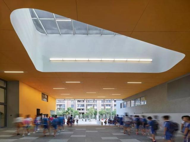 深圳南山外国语学校，深圳外国语学校哪所好（<集团>高级中学二类自主招生专项合格名单及专业合格分数线公示）