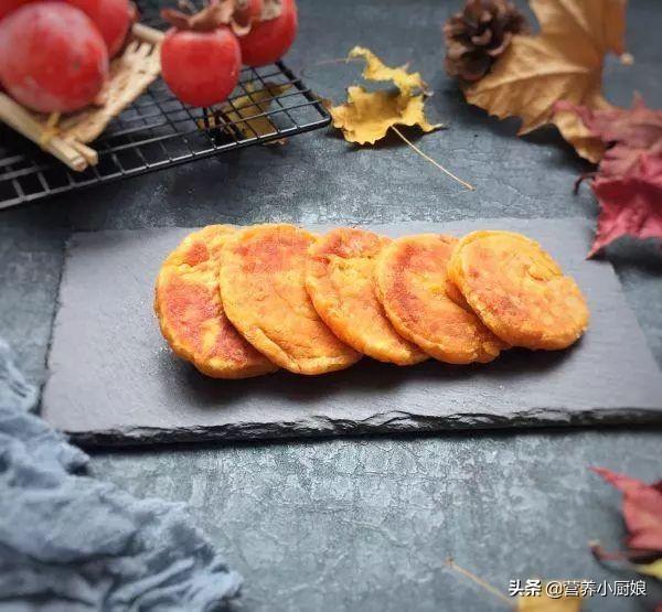 柿饼的制作方法，柿饼怎么制作才好吃（做柿饼原来如此简单）