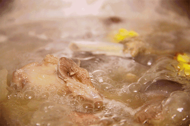 炖羊排用什么调料，炖羊肉怎么炖才好吃放什么调料